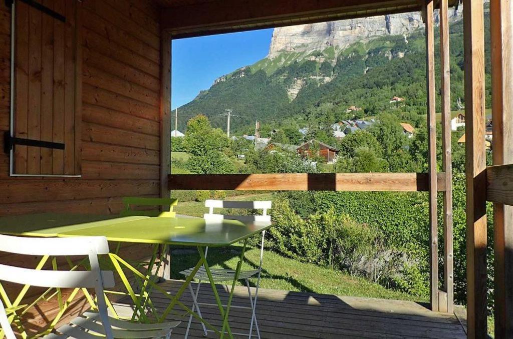 Onlycamp Les Petites Roches Campingplatz Saint-Hilaire (Isere)
