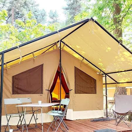 Camping Onlycamp Les Petites Roches Saint-Hilaire  Exterior foto