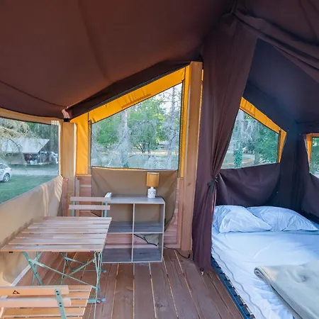 Camping Onlycamp Les Petites Roches Saint-Hilaire  Exterior foto