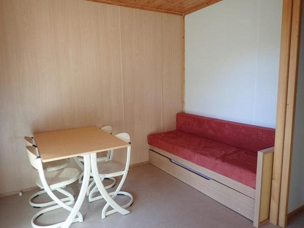 Onlycamp Les Petites Roches * Saint-Hilaire (Isere)